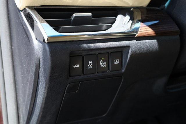 used 2013 Toyota Avalon Hybrid car, priced at $15,601