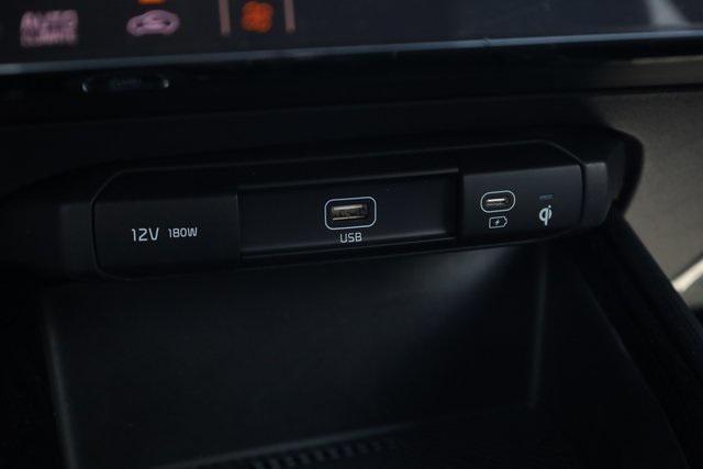 new 2025 Kia Niro car, priced at $29,234