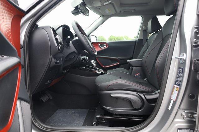 new 2025 Kia Soul car, priced at $24,201