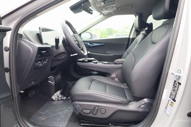 new 2025 Kia EV6 car, priced at $50,461