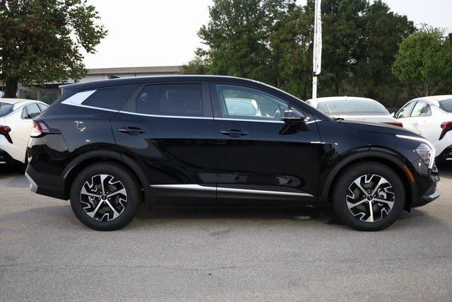 new 2025 Kia Sportage car, priced at $29,298