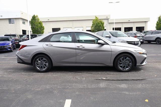 used 2025 Hyundai ELANTRA HEV car, priced at $23,101