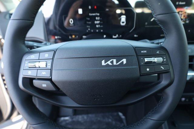 new 2025 Kia K4 car, priced at $24,054