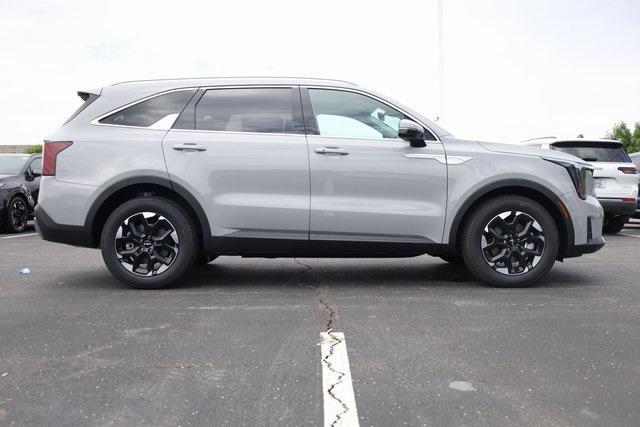 new 2025 Kia Sorento car, priced at $34,909