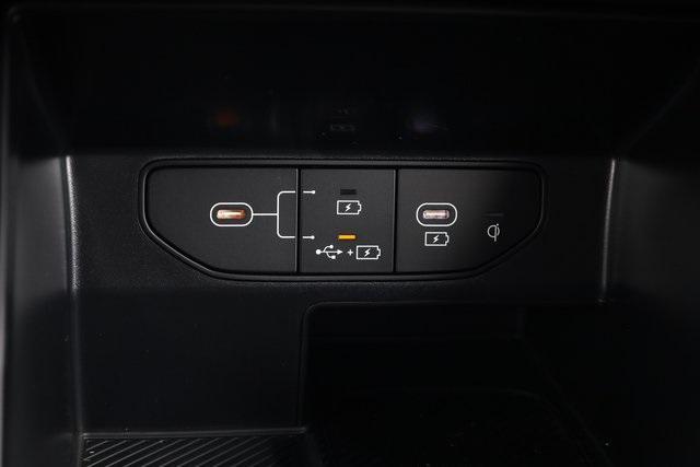 new 2025 Kia Sorento car, priced at $34,909