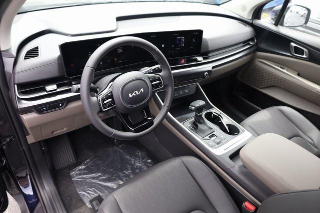 new 2025 Kia Carnival car, priced at $38,612