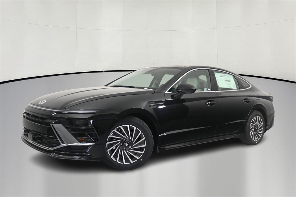 used 2024 Hyundai Sonata Hybrid car, priced at $31,829