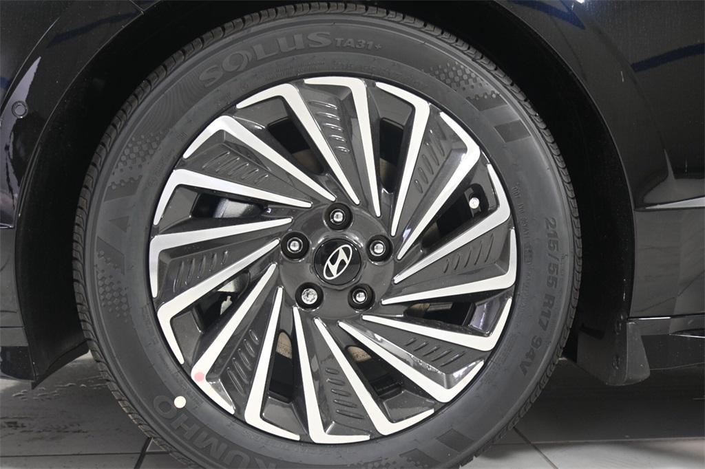 used 2024 Hyundai Sonata Hybrid car, priced at $31,829