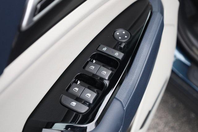 new 2025 Kia Sportage Hybrid car, priced at $33,597