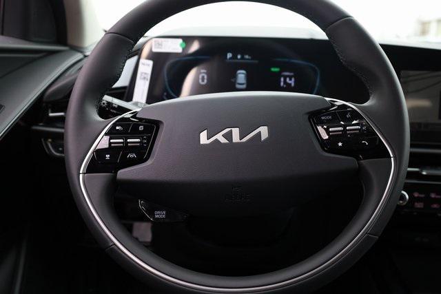 new 2025 Kia Niro car, priced at $29,607