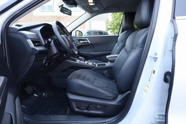 used 2024 Mitsubishi Outlander car, priced at $25,641