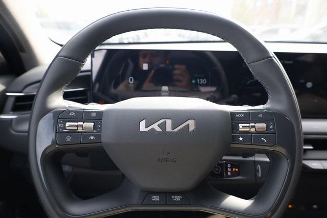 new 2026 Kia EV9 car, priced at $58,897