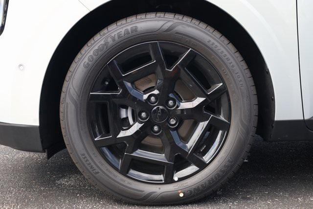 new 2026 Kia Carnival car, priced at $46,163