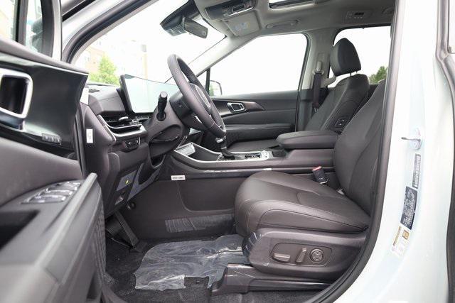 new 2025 Kia Carnival car, priced at $45,669