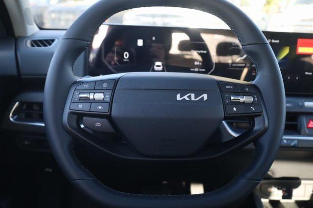 new 2025 Kia K4 car, priced at $24,301