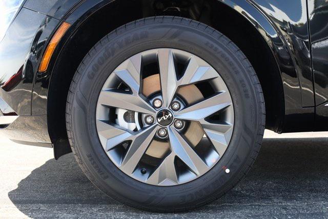 new 2025 Kia Sportage Hybrid car, priced at $35,230