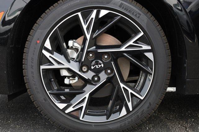 new 2025 Kia K5 car, priced at $28,987