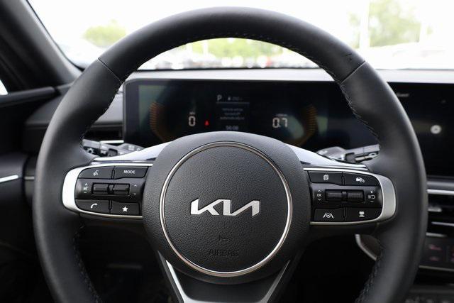 new 2025 Kia K5 car, priced at $28,987