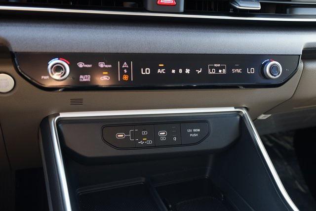 new 2026 Kia Carnival car, priced at $40,734