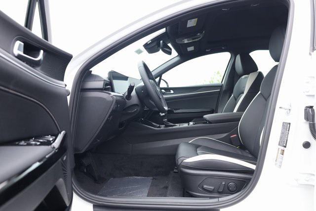 new 2025 Kia K5 car, priced at $29,946