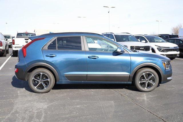 new 2025 Kia Niro car, priced at $29,607