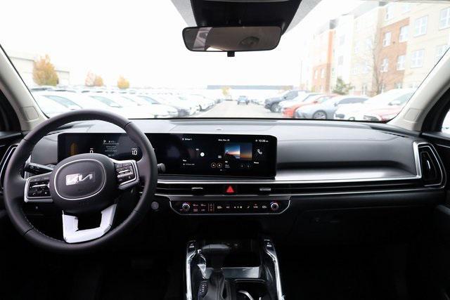 new 2025 Kia Sorento car, priced at $36,537