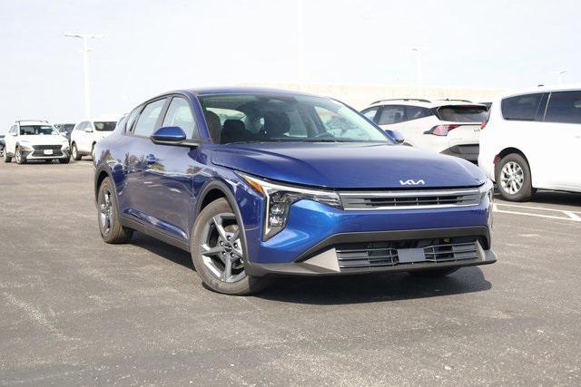 new 2025 Kia K4 car, priced at $23,351