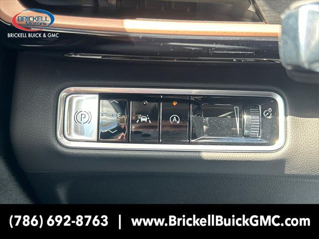 new 2025 Buick Envision car, priced at $39,674