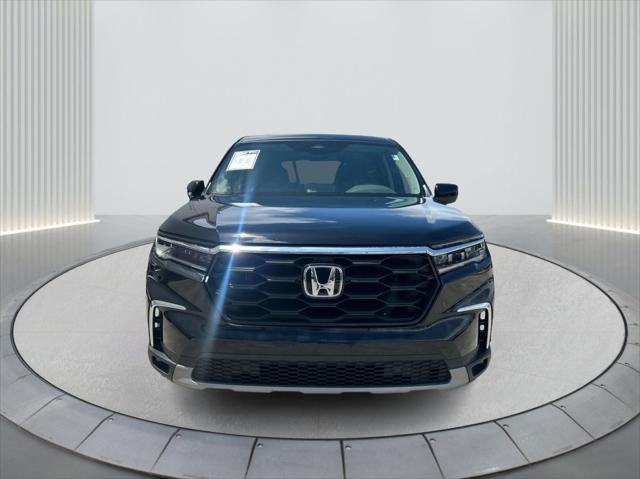used 2025 Honda Pilot car, priced at $36,500
