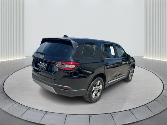 used 2025 Honda Pilot car, priced at $36,500