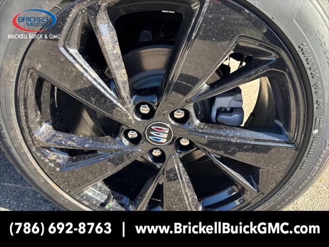 new 2025 Buick Envision car, priced at $38,674