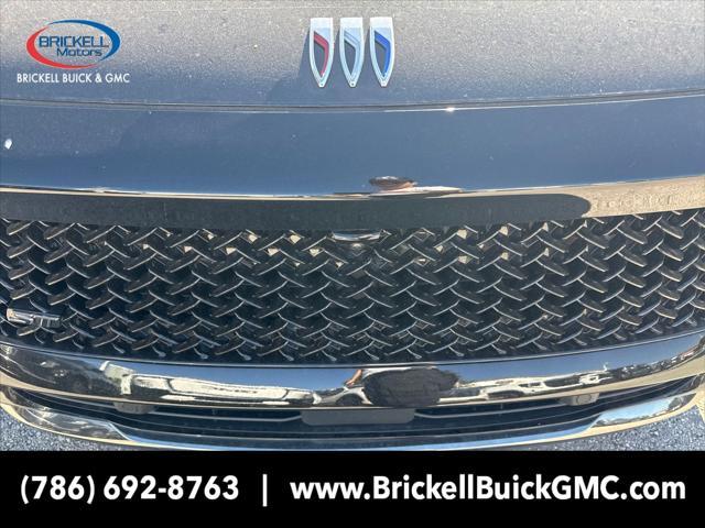 new 2025 Buick Envision car, priced at $38,674