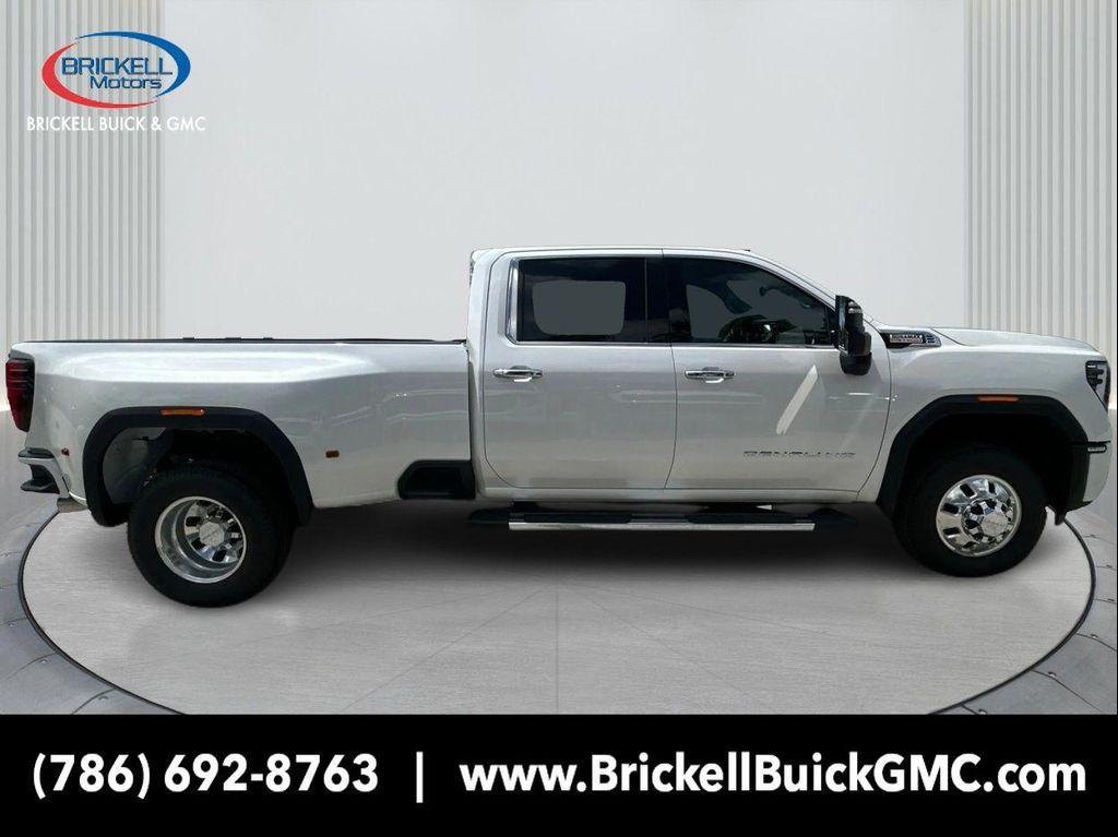 new 2025 GMC Sierra 3500 car