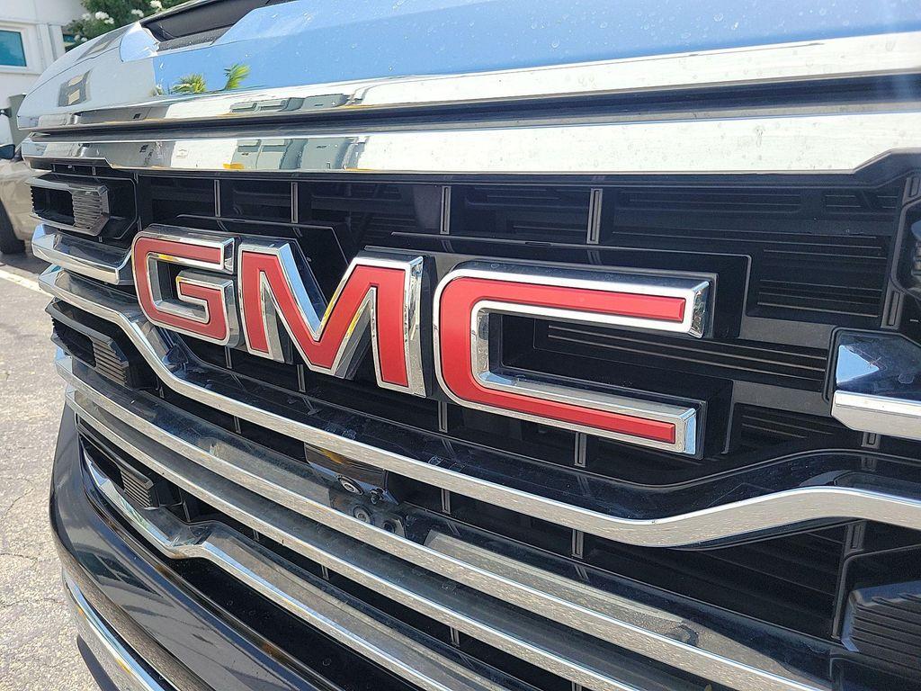 used 2022 GMC Sierra 1500 car, priced at $48,300