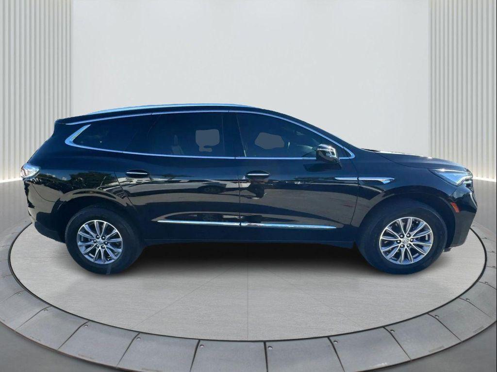 used 2024 Buick Enclave car, priced at $31,000