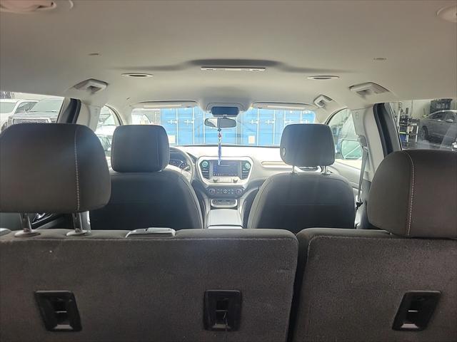 used 2022 GMC Acadia car, priced at $26,990