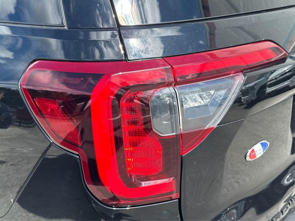 used 2023 GMC Acadia car, priced at $22,500