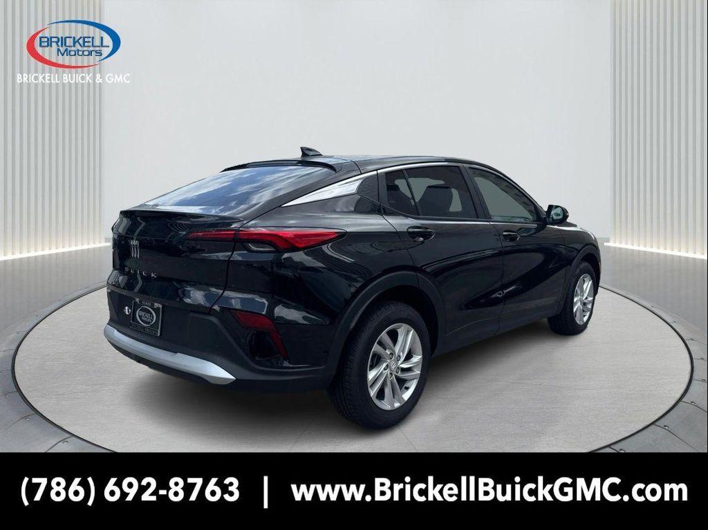 new 2025 Buick Envista car, priced at $23,642