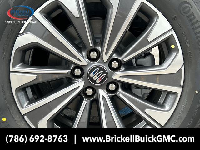 new 2025 Buick Envision car, priced at $35,498