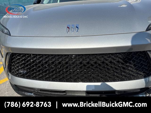 new 2025 Buick Envision car, priced at $37,283