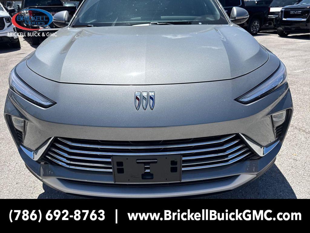 new 2025 Buick Envista car, priced at $22,676