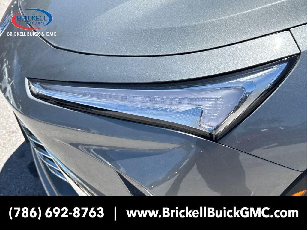 new 2025 Buick Envista car, priced at $22,676