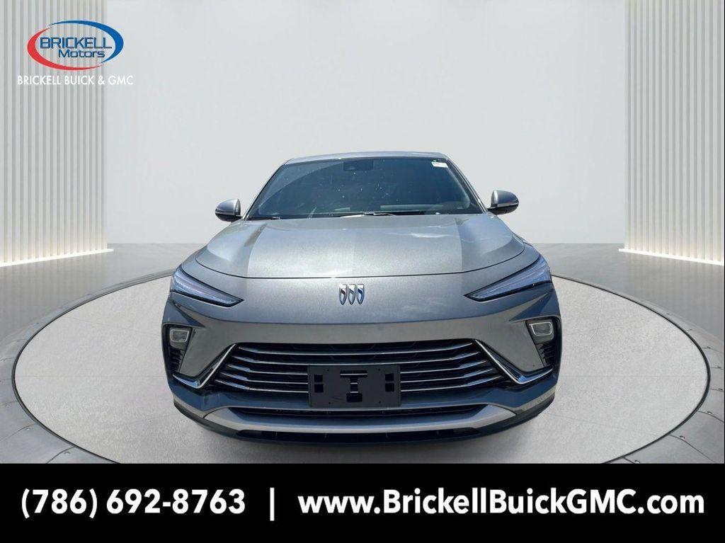 new 2025 Buick Envista car, priced at $22,676