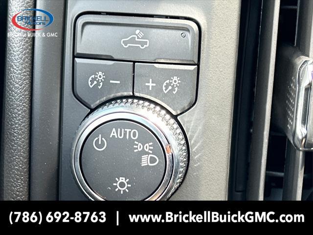 new 2025 GMC Sierra 1500 car, priced at $33,640
