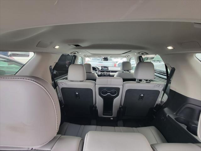used 2025 Honda Pilot car, priced at $44,000