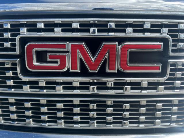 used 2018 GMC Sierra 1500 car, priced at $32,800