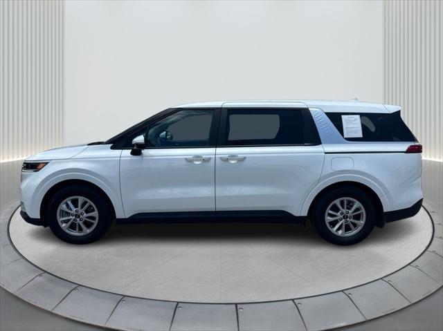used 2024 Kia Carnival car, priced at $30,200