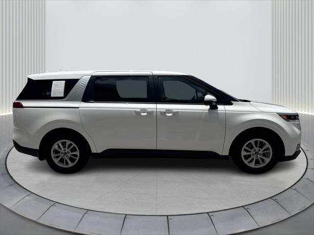 used 2024 Kia Carnival car, priced at $30,200
