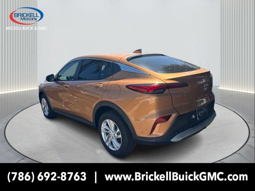 new 2025 Buick Envista car, priced at $22,676