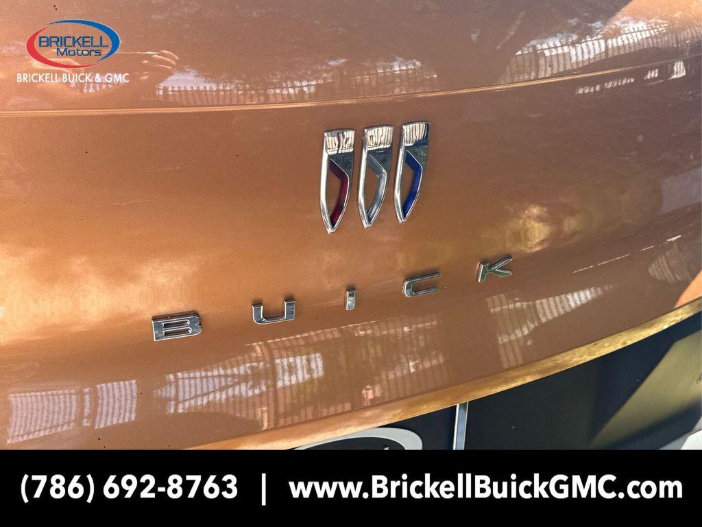 new 2025 Buick Envista car, priced at $22,676